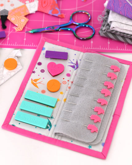 Hold Tite Folio Pattern - FREE Download